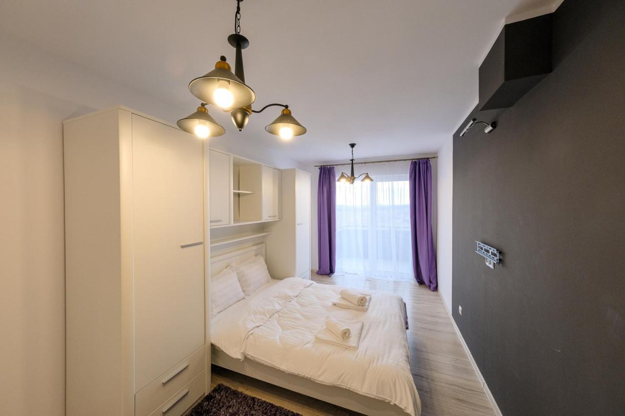 Апартаменти Grand Park Turquoise Iulius Mall Клуж-Напока Екстер'єр фото